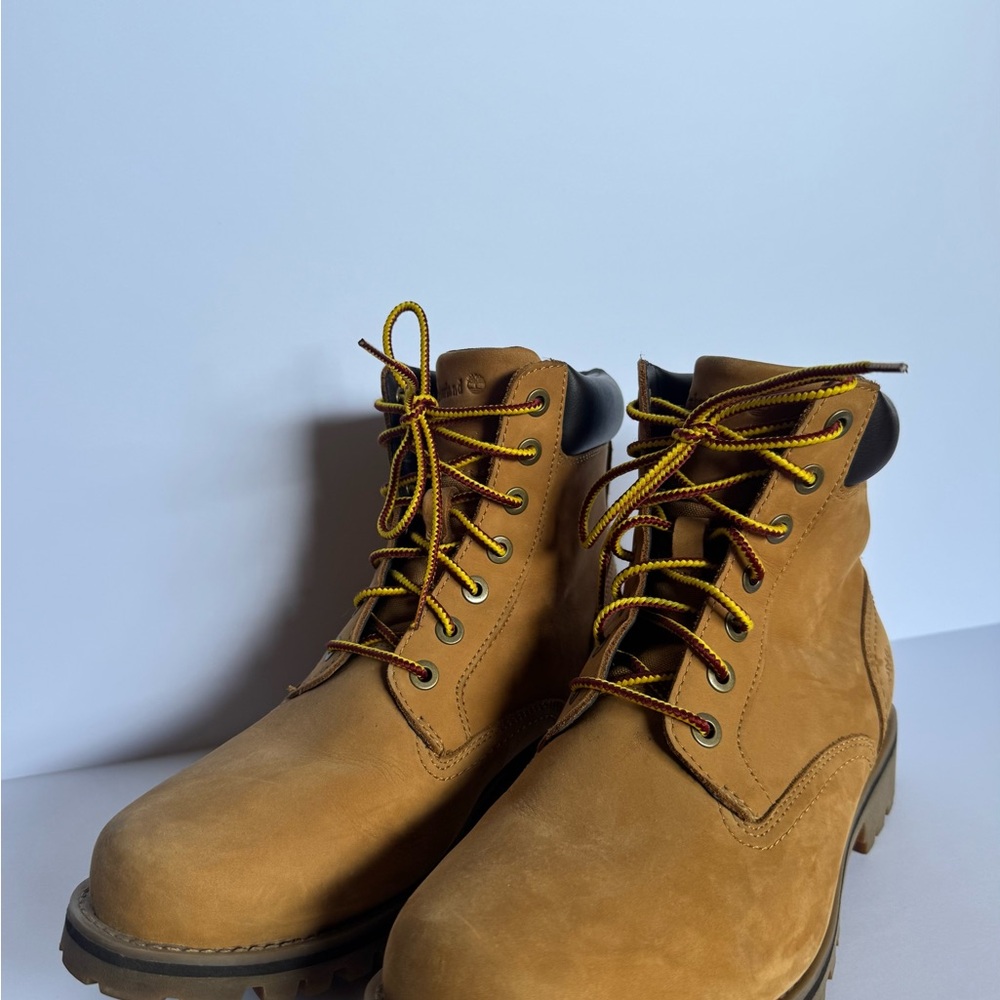 Timberland Tan Leather Boots with Yellow Laces